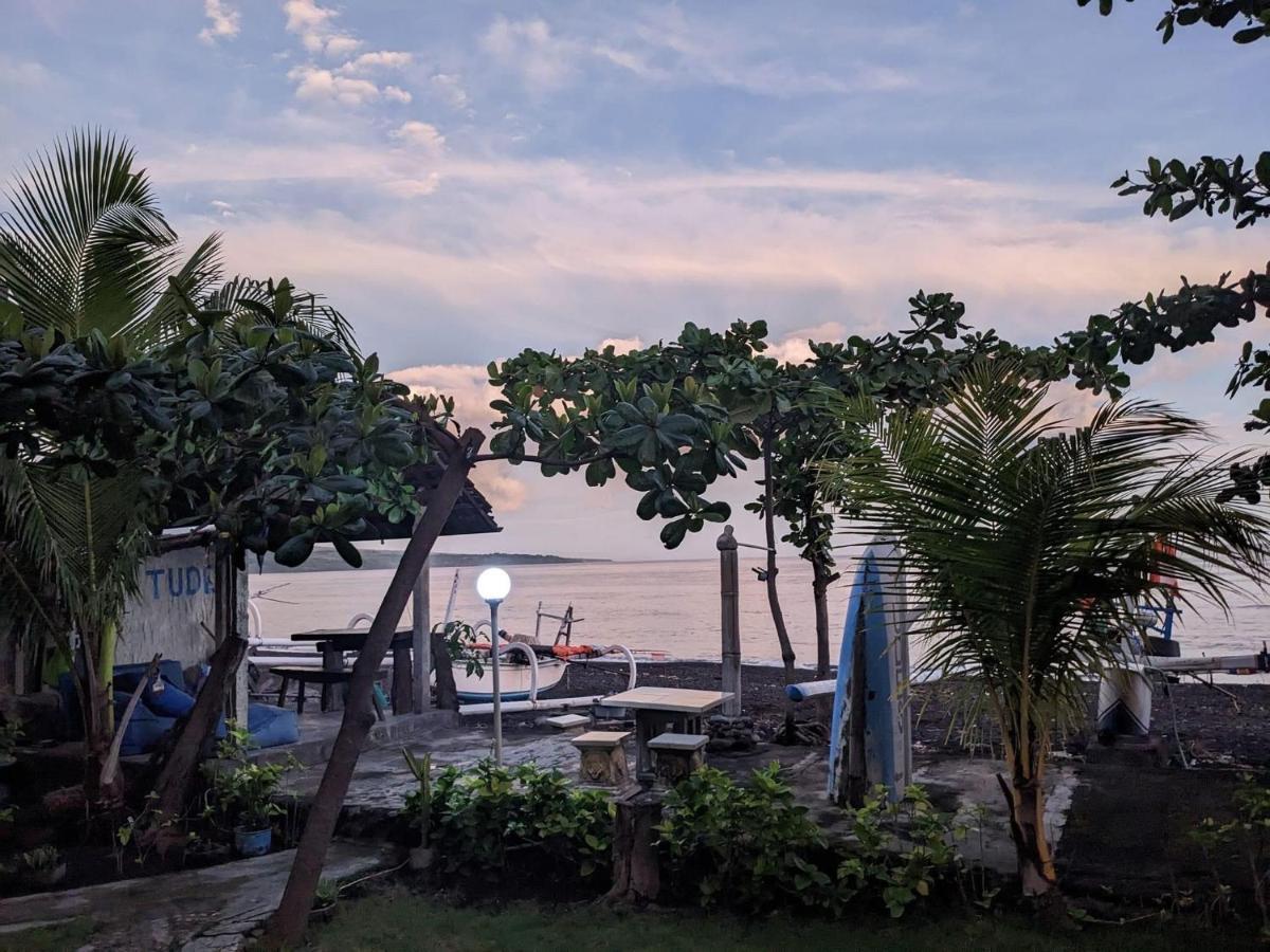 Tudes Homestay Amed Dış mekan fotoğraf