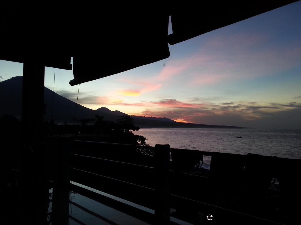Tudes Homestay Amed Dış mekan fotoğraf
